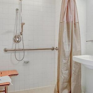 Queen Room Disability Access