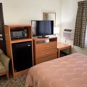 Queen Room Mobility accessible