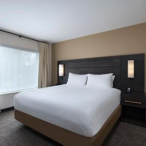 One-Bedroom King Suite