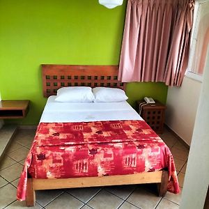 Standard Room with 1 Single Bed