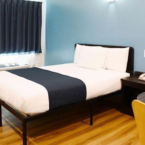 Queen Room Disability Access