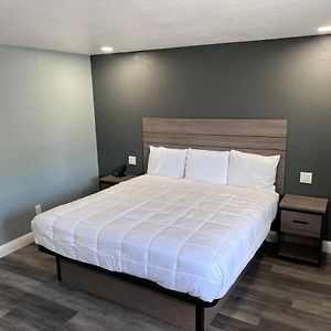 Deluxe Two-Bedroom Suite