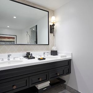 Mini King Suite