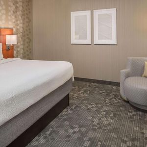 One-Bedroom King Suite