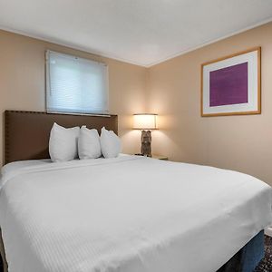 Efficiency King Suite
