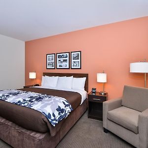 King Suite Mobility accessible