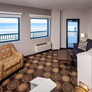 One-Bedroom King Suite Oceanfront