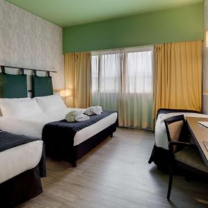 Executive Queen Room