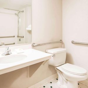 King Room Mobility accessible