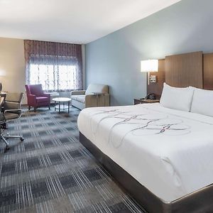 Deluxe  King Room Mobility accessible