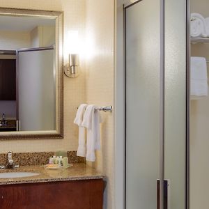 One-Bedroom King Suite