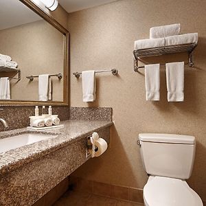 Queen Suite Disability Access