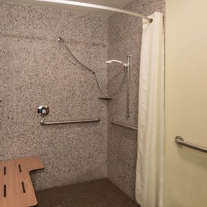 Queen Room Mobility accessible