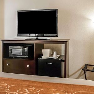 King Suite Mobility accessible
