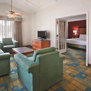 One-Bedroom King Suite