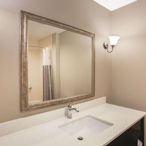 Deluxe  Room Mobility accessible