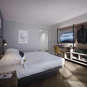 King Room Hearing Accessible
