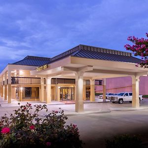 Quality Inn At Arlington Highlands