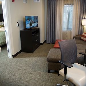 One-Bedroom Queen Room Mobility accessible