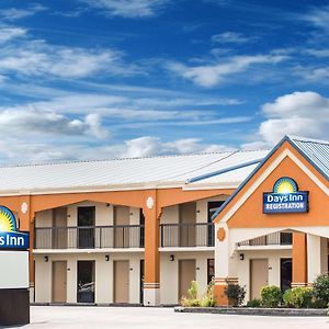 Days Inn By Wyndham Athens