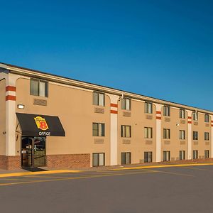 Super 8 By Wyndham Lincoln West
