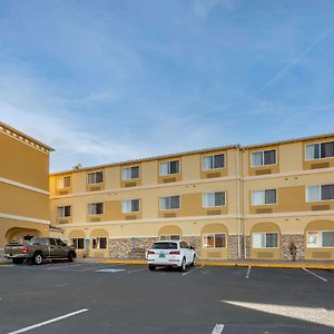 Comfort Inn & Suites Alameda At Albuquerque Balloon Fiesta Park