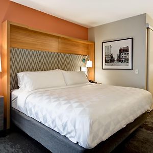 King Room Hearing Accessible