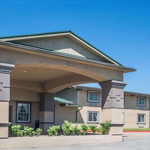 Super 8 By Wyndham Beaumont I-10 College St