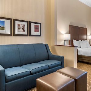 King Suite Mobility accessible
