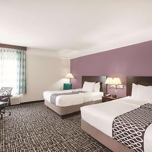 Queen Room Mobility or hearing accessible