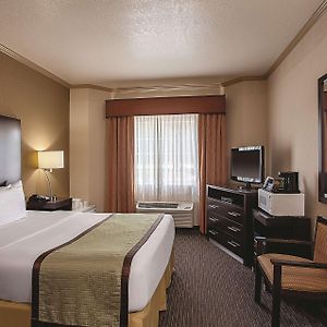 Queen Room Mobility accessible
