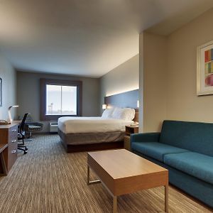 One-Bedroom King Suite