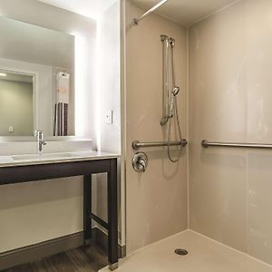 Queen Room Disability Access