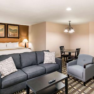 King Suite Mobility accessible