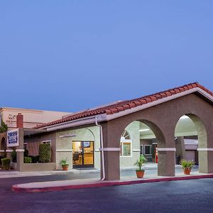 Travelodge By Wyndham Hemet Ca