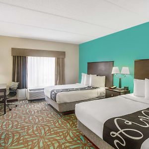 Queen Room Mobility accessible