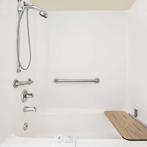 Superior  Queen Room Disability Access
