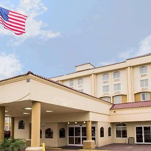 Quality Inn & Suites Winter Park Village Area