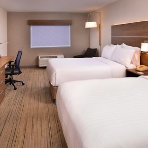 Standard Double Room Mobility Accessible