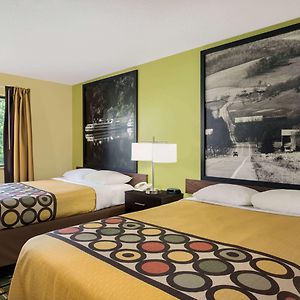 Super 8 By Wyndham Marietta