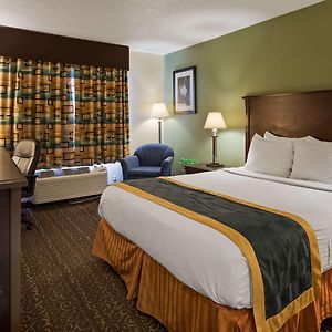 Queen Room Mobility accessible