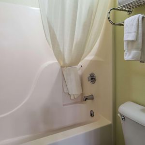 Queen Room Mobility accessible