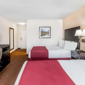 First Floor Queen Room