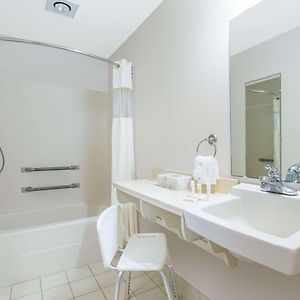 King Room Mobility accessible