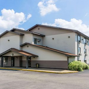 Super 8 By Wyndham Zanesville
