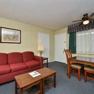 Queen Suite