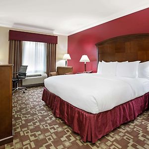 King Room Mobility or hearing accessible
