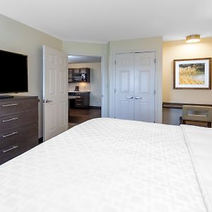 One-Bedroom King Suite