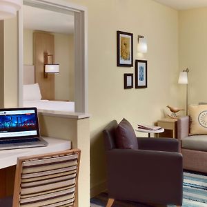 One-Bedroom King Suite