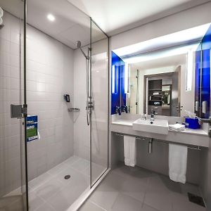 Superior  Beach King Room